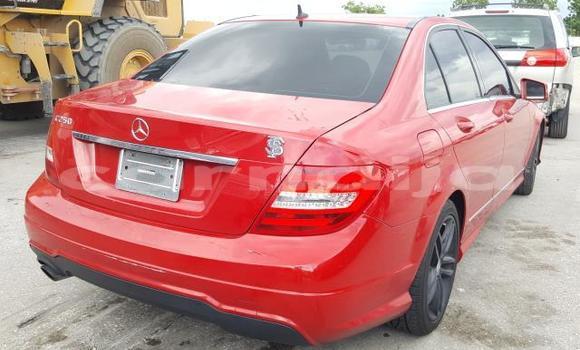 Acheter Neuf Voiture Mercedes-Benz C–Class Rouge à Badagry, État de Lagos Acheter Neuf Voiture Mercedes-Benz C–Class Rouge à Badagry, État de Lagos