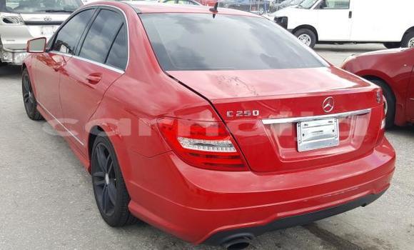 Acheter Neuf Voiture Mercedes-Benz C–Class Rouge à Badagry, État de Lagos Acheter Neuf Voiture Mercedes-Benz C–Class Rouge à Badagry, État de Lagos