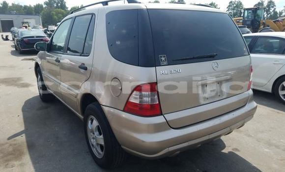 Acheter Neuf Voiture Mercedes-Benz ML–Class Gris à Badagry, État de Lagos Acheter Neuf Voiture Mercedes-Benz ML–Class Gris à Badagry, État de Lagos