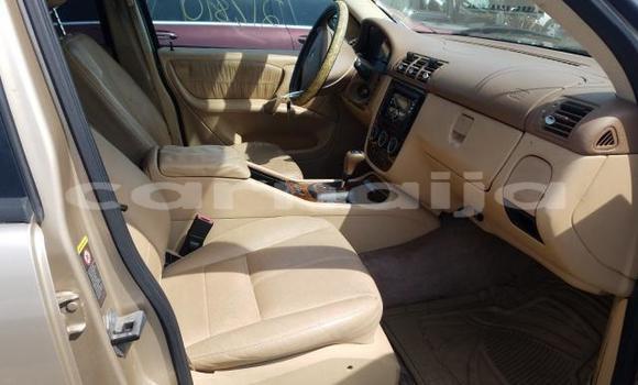 Acheter Neuf Voiture Mercedes-Benz ML–Class Gris à Badagry, État de Lagos Acheter Neuf Voiture Mercedes-Benz ML–Class Gris à Badagry, État de Lagos