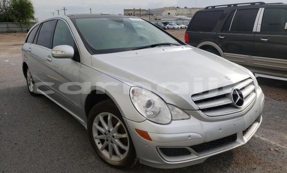 Buy New Mercedes-Benz R–Class Silver Car in Badagry in Lagos State Buy New Mercedes-Benz R–Class Silver Car in Badagry in Lagos State