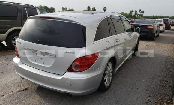 Acheter Neuf Voiture Mercedes-Benz R–Class Gris à Badagry, État de Lagos Acheter Neuf Voiture Mercedes-Benz R–Class Gris à Badagry, État de Lagos