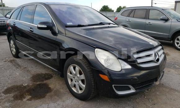 Buy New Mercedes-Benz R–Class Black Car in Badagry in Lagos State Buy New Mercedes-Benz R–Class Black Car in Badagry in Lagos State