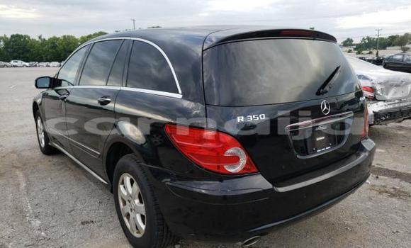 Buy New Mercedes-Benz R–Class Black Car in Badagry in Lagos State Buy New Mercedes-Benz R–Class Black Car in Badagry in Lagos State