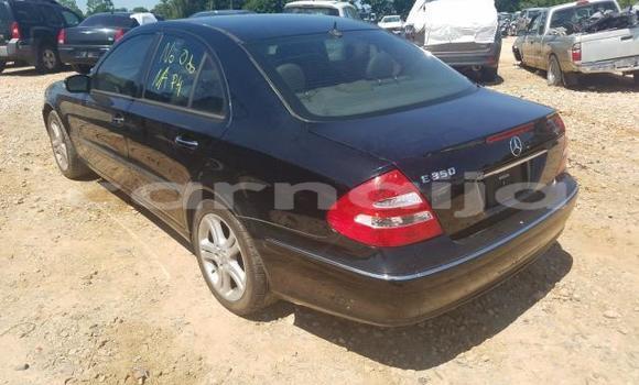Acheter Neuf Voiture Mercedes-Benz E–Class Noir à Badagry, État de Lagos Acheter Neuf Voiture Mercedes-Benz E–Class Noir à Badagry, État de Lagos