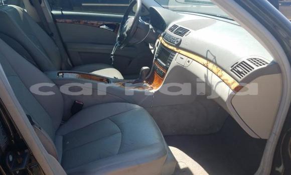 Acheter Neuf Voiture Mercedes-Benz E–Class Noir à Badagry, État de Lagos Acheter Neuf Voiture Mercedes-Benz E–Class Noir à Badagry, État de Lagos