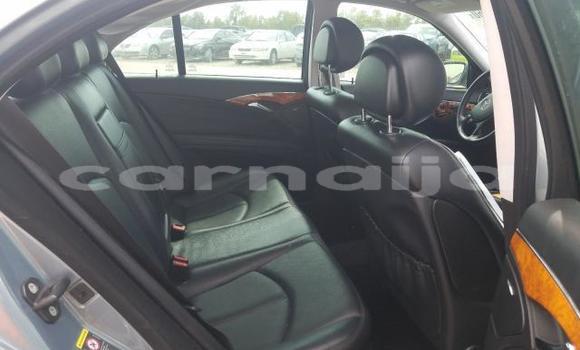 Acheter Neuf Voiture Mercedes-Benz E–Class Bleu à Badagry, État de Lagos Acheter Neuf Voiture Mercedes-Benz E–Class Bleu à Badagry, État de Lagos