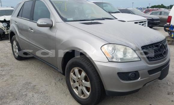 Acheter Neuf Voiture Mercedes-Benz ML–Class Gris à Badagry, État de Lagos Acheter Neuf Voiture Mercedes-Benz ML–Class Gris à Badagry, État de Lagos