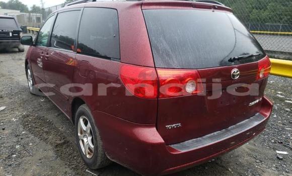 Buy New Toyota Sienna Red Car in Badagry in Lagos State Buy New Toyota Sienna Red Car in Badagry in Lagos State