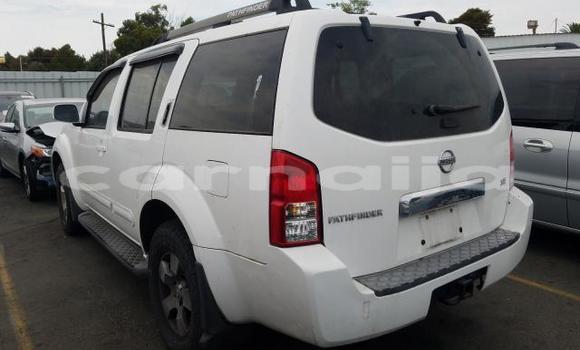 Acheter Neuf Voiture Nissan Pathfinder Blanc à Badagry, État de Lagos Acheter Neuf Voiture Nissan Pathfinder Blanc à Badagry, État de Lagos