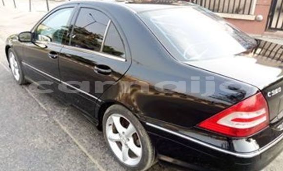 Acheter Occasion Voiture Mercedes-Benz C-klasse Noir à Ikeja, État de Lagos Acheter Occasion Voiture Mercedes-Benz C-klasse Noir à Ikeja, État de Lagos