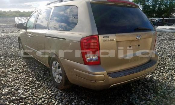 Acheter Neuf Voiture Hyundai Entourage Beige à Badagry, État de Lagos Acheter Neuf Voiture Hyundai Entourage Beige à Badagry, État de Lagos