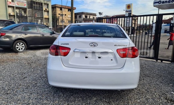 Buy Used Hyundai Elantra White Car in Lagos in Lagos State