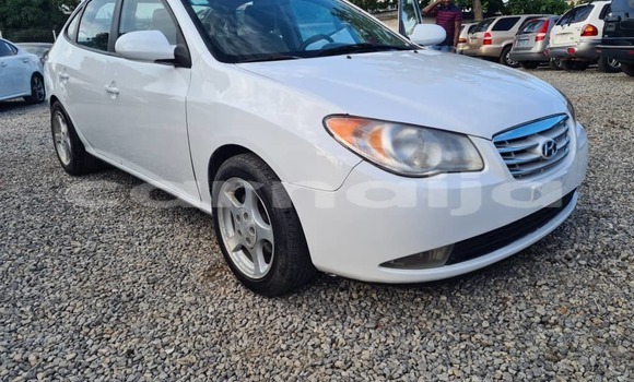 Acheter Occasion Voiture Hyundai Elantra Blanc à Lagos, État de Lagos Acheter Occasion Voiture Hyundai Elantra Blanc à Lagos, État de Lagos
