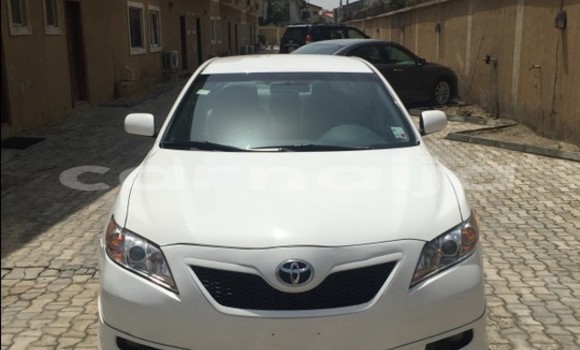 Acheter Neuf Voiture Toyota Camry Blanc à Ipokia, État d'Ogun Acheter Neuf Voiture Toyota Camry Blanc à Ipokia, État d'Ogun