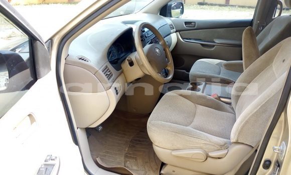 Acheter Occasion Voiture Toyota Sienna Marron à Abeokuta, État d'Ogun Acheter Occasion Voiture Toyota Sienna Marron à Abeokuta, État d'Ogun