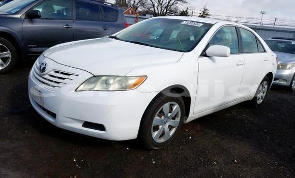 Buy New Toyota Camry White Car in Badagry in Lagos State Buy New Toyota Camry White Car in Badagry in Lagos State
