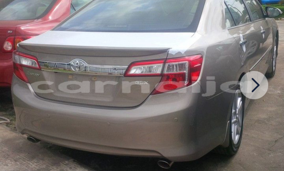 Acheter Neuf Voiture Toyota Camry Marron à Abeokuta, État d'Ogun Acheter Neuf Voiture Toyota Camry Marron à Abeokuta, État d'Ogun