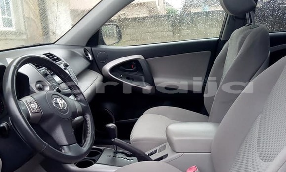 Acheter Occasion Voiture Toyota RAV4 Bleu à Lagos, État de Lagos Acheter Occasion Voiture Toyota RAV4 Bleu à Lagos, État de Lagos