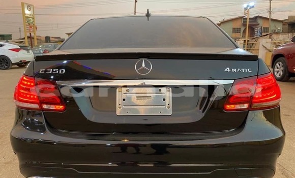 Acheter Occasion Voiture Mercedes-Benz E–Class Noir à Lagos, État de Lagos Acheter Occasion Voiture Mercedes-Benz E–Class Noir à Lagos, État de Lagos