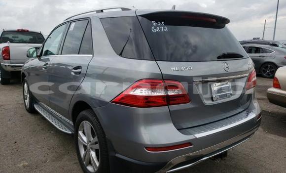 Buy New Mercedes-Benz ML–Class Silver Car in Badagry in Lagos State Buy New Mercedes-Benz ML–Class Silver Car in Badagry in Lagos State