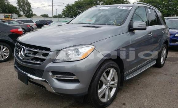 Buy New Mercedes-Benz ML–Class Silver Car in Badagry in Lagos State Buy New Mercedes-Benz ML–Class Silver Car in Badagry in Lagos State