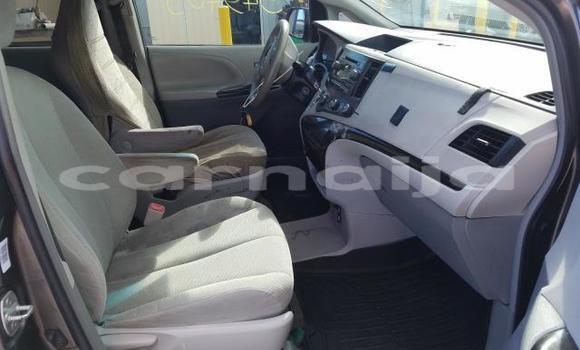 Acheter Occasion Voiture Toyota Sienna Noir à Lagos, État de Lagos Acheter Occasion Voiture Toyota Sienna Noir à Lagos, État de Lagos