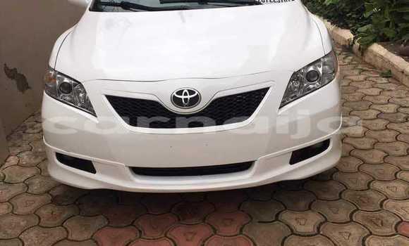 Acheter Neuf Voiture Toyota Camry Blanc à Abeokuta, État d'Ogun Acheter Neuf Voiture Toyota Camry Blanc à Abeokuta, État d'Ogun