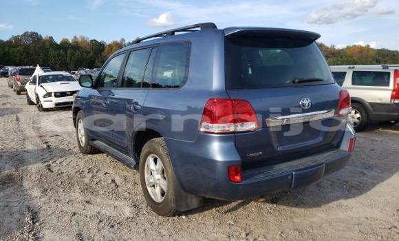 Buy New Toyota Land Cruiser Silver Car in Badagry in Lagos State Buy New Toyota Land Cruiser Silver Car in Badagry in Lagos State