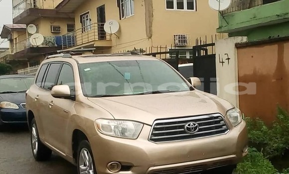 Acheter Occasion Voiture Toyota Highlander Marron à Lagos, État de Lagos Acheter Occasion Voiture Toyota Highlander Marron à Lagos, État de Lagos