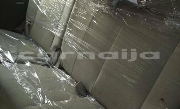 Acheter Occasion Voiture Toyota Sienna Beige à Lagos, État de Lagos Acheter Occasion Voiture Toyota Sienna Beige à Lagos, État de Lagos