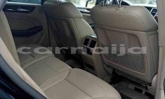 Acheter Occasion Voiture Mercedes-Benz ML–Class Noir à Lagos, État de Lagos Acheter Occasion Voiture Mercedes-Benz ML–Class Noir à Lagos, État de Lagos