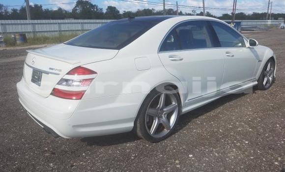 Acheter Neuf Voiture Mercedes-Benz S-klasse AMG Blanc à Badagry, État de Lagos Acheter Neuf Voiture Mercedes-Benz S-klasse AMG Blanc à Badagry, État de Lagos