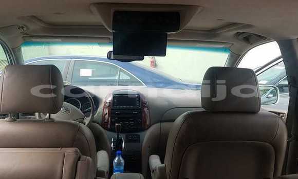 Acheter Occasion Voiture Toyota Sienna Blanc à Abeokuta, État d'Ogun Acheter Occasion Voiture Toyota Sienna Blanc à Abeokuta, État d'Ogun