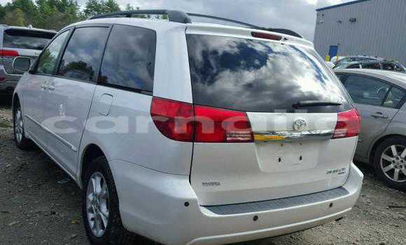 Acheter Occasion Voiture Toyota Sienna Blanc à Abeokuta, État d'Ogun Acheter Occasion Voiture Toyota Sienna Blanc à Abeokuta, État d'Ogun