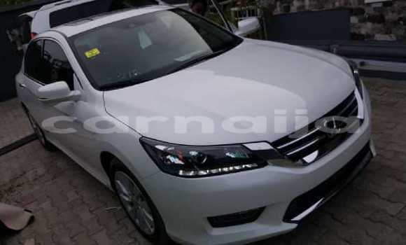 Acheter Occasion Voiture Honda Accord Blanc à Abeokuta, État d'Ogun Acheter Occasion Voiture Honda Accord Blanc à Abeokuta, État d'Ogun