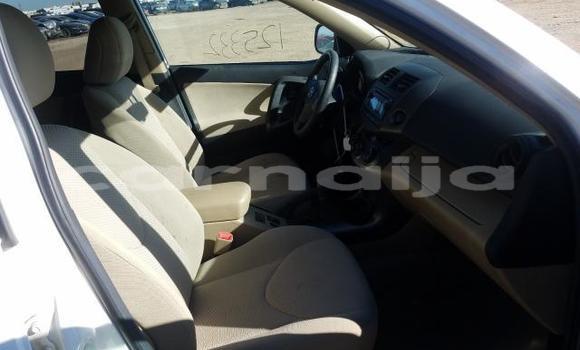 Acheter Neuf Voiture Toyota RAV4 Blanc à Badagry, État de Lagos Acheter Neuf Voiture Toyota RAV4 Blanc à Badagry, État de Lagos