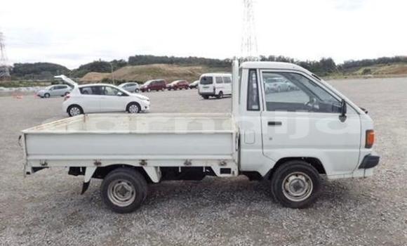 Acheter Neuf Voiture Toyota Dyna Blanc à Badagry, État de Lagos Acheter Neuf Voiture Toyota Dyna Blanc à Badagry, État de Lagos