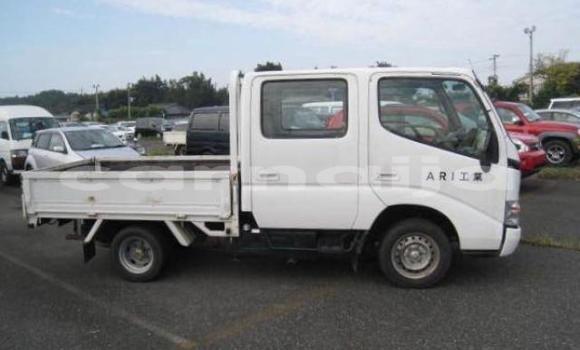 Acheter Neuf Voiture Toyota Dyna Blanc à Badagry, État de Lagos Acheter Neuf Voiture Toyota Dyna Blanc à Badagry, État de Lagos