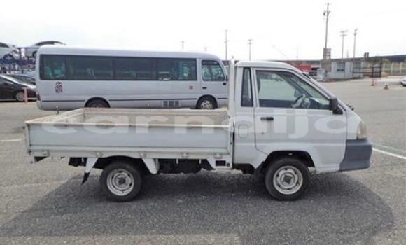 Acheter Neuf Voiture Toyota Dyna Blanc à Badagry, État de Lagos Acheter Neuf Voiture Toyota Dyna Blanc à Badagry, État de Lagos