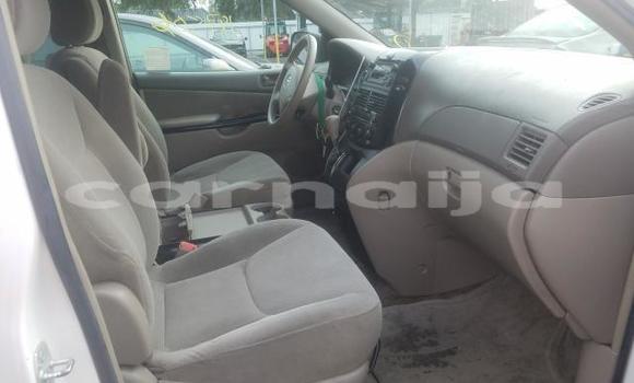 Buy New Toyota Sienna White Car in Badagry in Lagos State Buy New Toyota Sienna White Car in Badagry in Lagos State