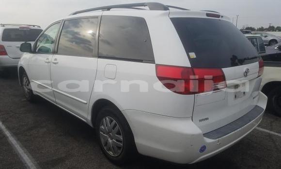 Buy New Toyota Sienna White Car in Badagry in Lagos State Buy New Toyota Sienna White Car in Badagry in Lagos State