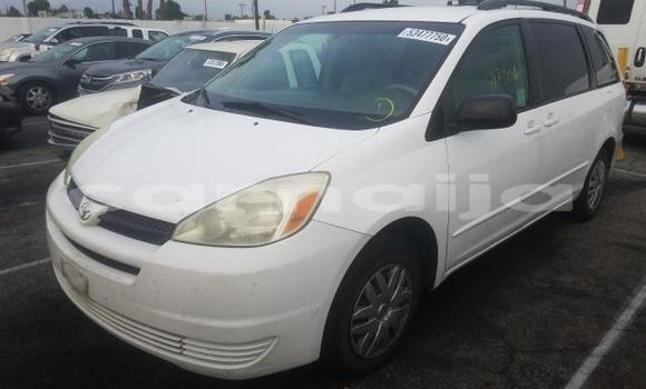 Buy New Toyota Sienna White Car in Badagry in Lagos State Buy New Toyota Sienna White Car in Badagry in Lagos State