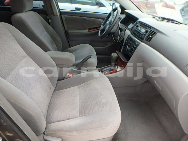 Big with watermark 2005 toyota corolla 4 1
