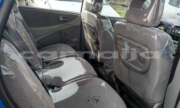 Acheter Import Voiture Nissan Almera Tino Bleu à Abeokuta, État d'Ogun Acheter Import Voiture Nissan Almera Tino Bleu à Abeokuta, État d'Ogun
