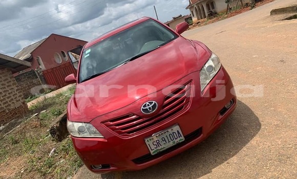 Acheter Occasion Voiture Toyota Camry Rouge à Aba, État d'Abia Acheter Occasion Voiture Toyota Camry Rouge à Aba, État d'Abia
