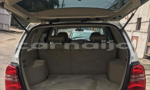 Acheter Occasion Voiture Toyota Highlander Beige à Lagos, État de Lagos Acheter Occasion Voiture Toyota Highlander Beige à Lagos, État de Lagos