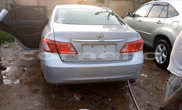 Acheter Occasion Voiture Lexus ES Gris à Lagos, État de Lagos Acheter Occasion Voiture Lexus ES Gris à Lagos, État de Lagos