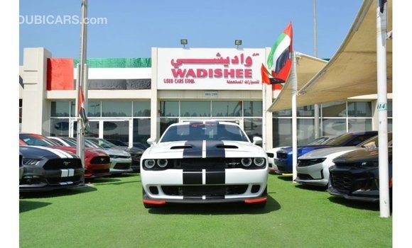 Acheter Import Voiture Dodge Challenger Blanc à Import - Dubai, État d'Abia Acheter Import Voiture Dodge Challenger Blanc à Import - Dubai, État d'Abia