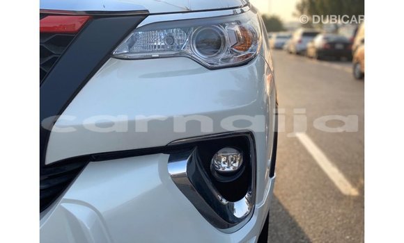 Acheter Import Voiture Toyota Fortuner Blanc à Import - Dubai, État d'Abia Acheter Import Voiture Toyota Fortuner Blanc à Import - Dubai, État d'Abia